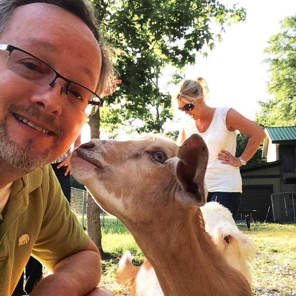 Meet your Posher, Eric